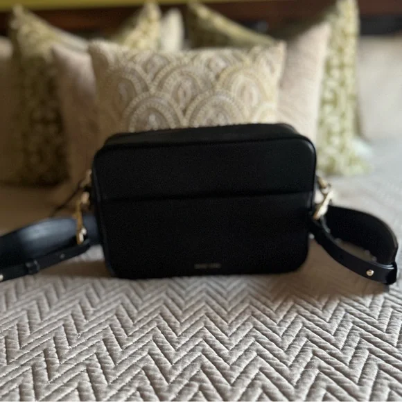🎉WEEKEND SALE🎉Anine Bing Solid Black Alice Bag - Picture 14 of 15
